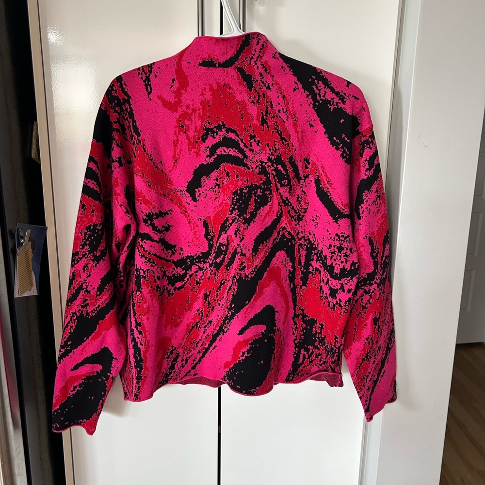 Vibrant Pink and Black Abstract sweater